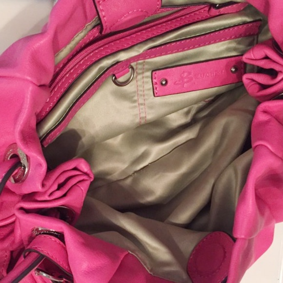 B.Makowsky Raspberry Leather Shoulder handbag - Picture 3 of 4